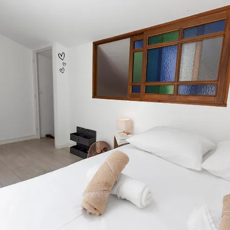 Le Castel - Quiet - Spacious - Swimming Pool - Ac 公寓 卢贝新城