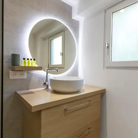 Le Castel - Quiet - Spacious - Swimming Pool - Ac *